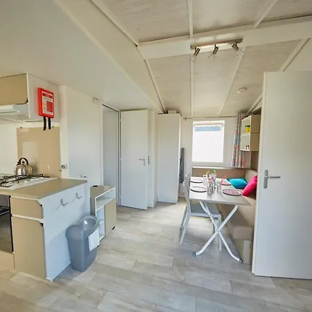 Vacanceselect Mobil Homes - Camping Enmar *